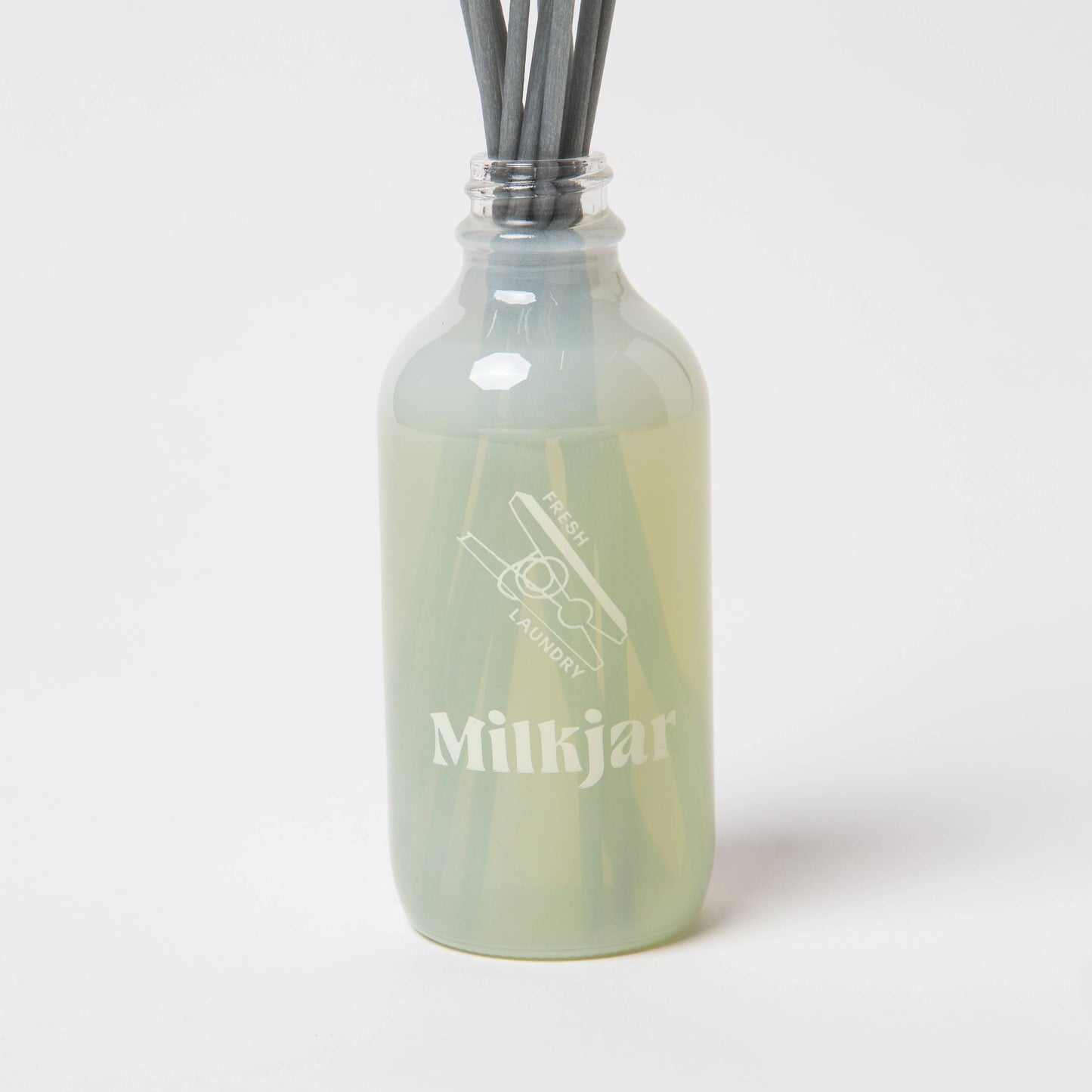 Milk Jar Candle Co | Fresh Laundry - Rain, Cotton & Vanilla 4oz Reed Diffuser