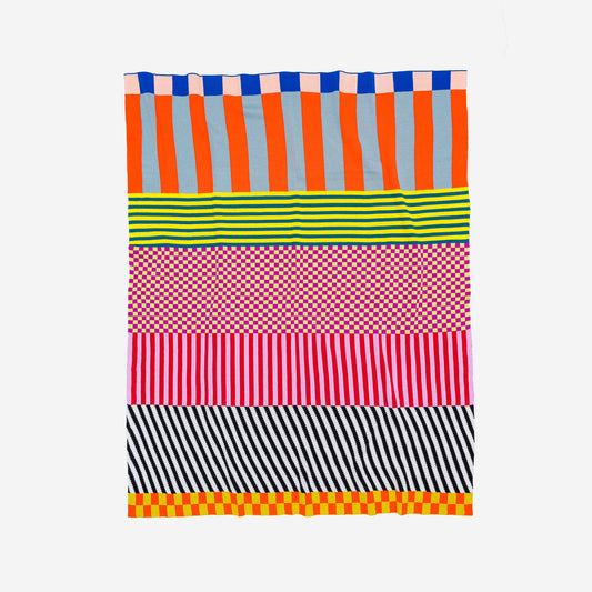 VERLOOP | Pattern Patch Throw Knit