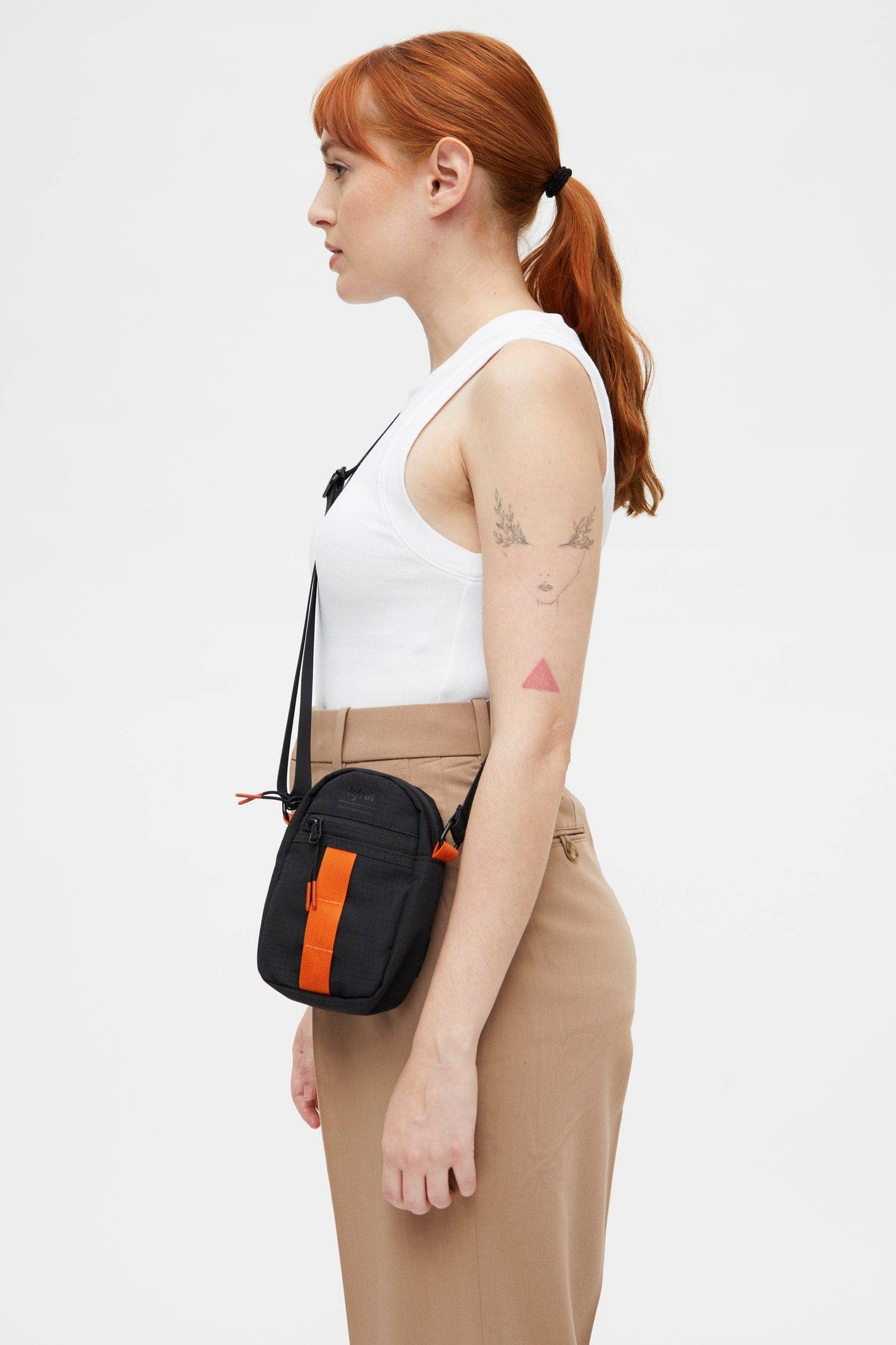 Lefrik US | Jan Side Crossbody Bag | Black Vandra